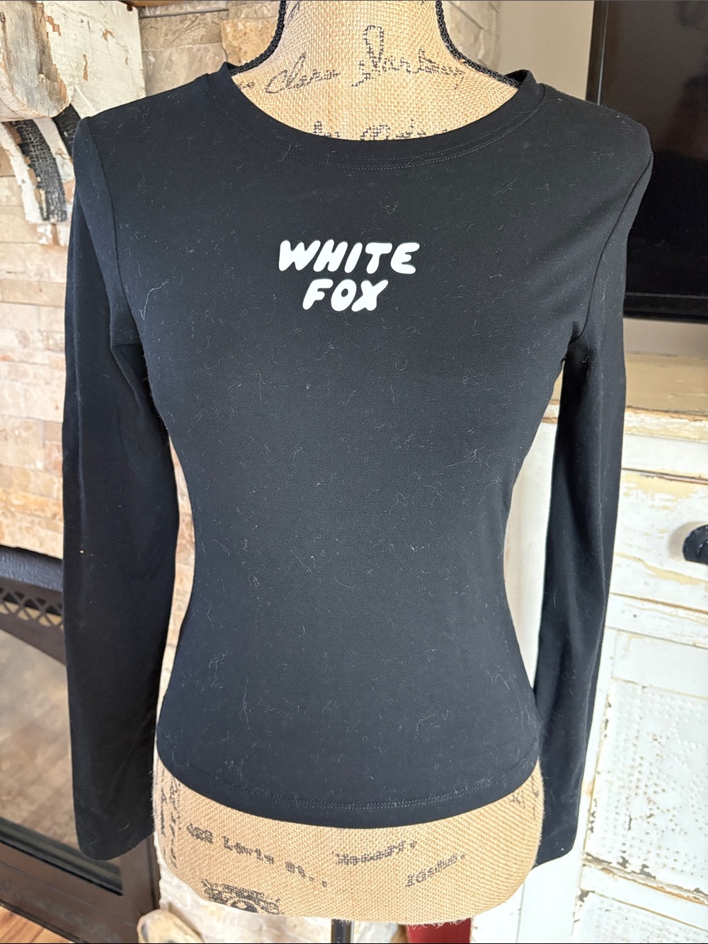 White Fox black long sleeve logo tee fitted crew neck